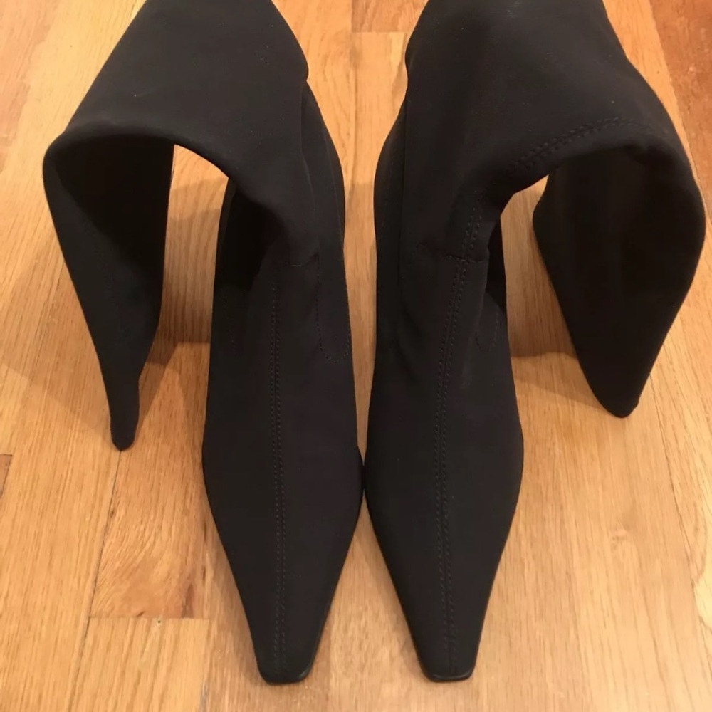 Donald Pliner BOOTS